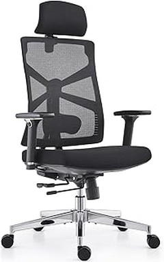 Ajustes esenciales de una silla ergonómica para personas bajas